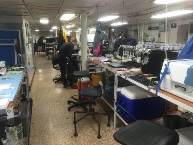 view into the main lab on R/V Atlantis